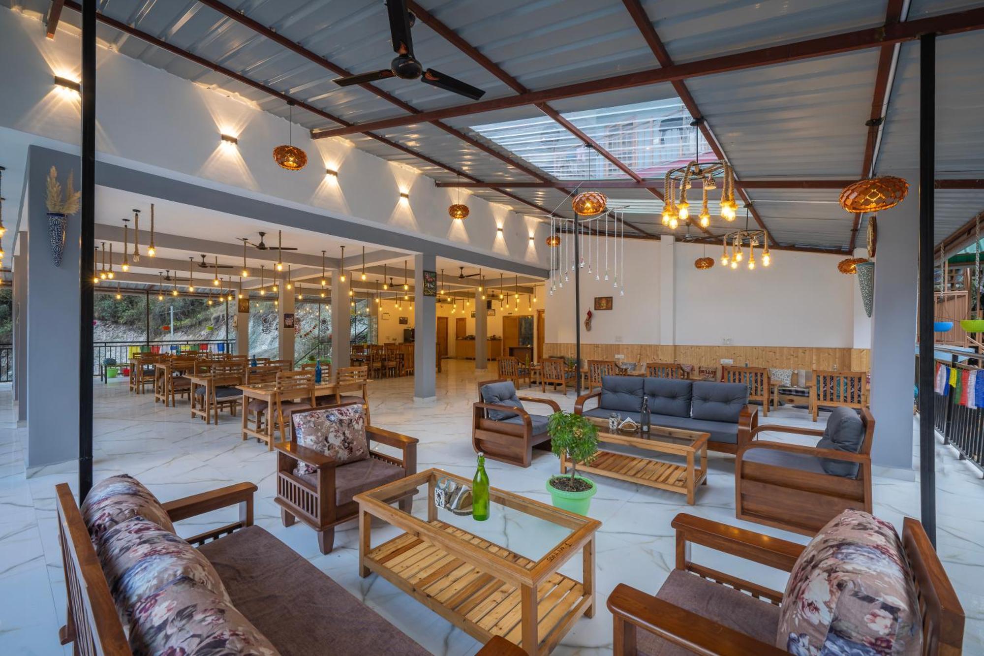 Sharda Resort-Tirthan Valley Banjar ภายนอก รูปภาพ